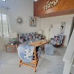 24 Maple Gardens