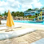Studio Toti - Vue Mer - Piscine - 4Pers