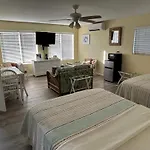 The Green Iguana Hotel