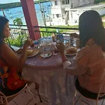 The Seaside Garden Guesthouse