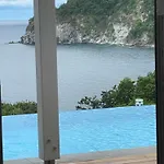Villa Pelican Lodge