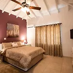 Airport View 3-Bed Villa