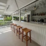 Villa Cabanes - Piscine A Debordement & Plage