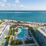 Serenade Punta Cana Beach & Spa Resort