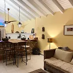 Villa Cecilia