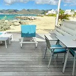 Elba Nettle Bay Beach Club