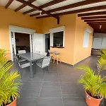 Villa Nkj\'S