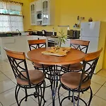 Isla Vista Apartment Canouan