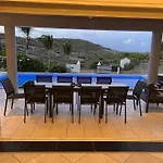 Villa Taiana