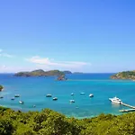 Stunning 3Br Villa - Friendship Bay View & Balcony