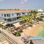 Oceanfront Barracuda At Den Laman