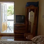 Finjam Cottage