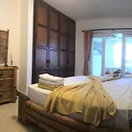 Beach Villas & Apartments Larimar