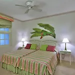 Maxwell Beach Villas