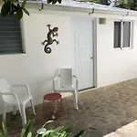 Beach Hotel Casa Nina
