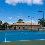 Designers Delight 3 Bedroom W Pool Gym Tennis Courts