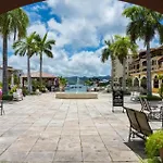 Designers Delight 3 Bedroom W Pool Gym Tennis Courts