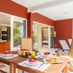 Physacap Suites & Villas