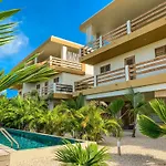 Isla Penthouse & Garden Apartments Bonaire