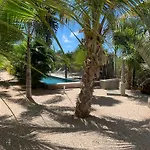 Isla Penthouse & Garden Apartments Bonaire