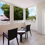 Southern Palms Beach Club