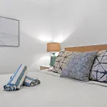 Tres Sirenas Beach Inn