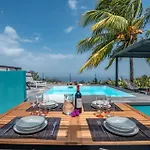 Villa Tak Pitak