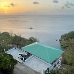 Villa Vino Lucia