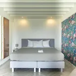 Quill Gardens Boutique Hotel
