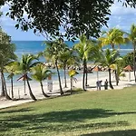 Ayounaka Pierre Et Vacances