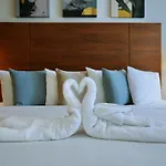 City Suites & Beach Hotel
