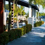 El Colibri Hotel