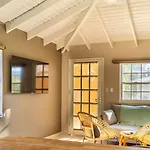 Talk Of The Town Inn & Suites - St Eustatius