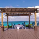 Deluxe Sea View Villas At Paradise Island Beach Club Resort
