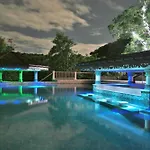 Tropical Hideaway