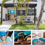 A Quiet Retreat In Paradise - 2 Bedroom 2 Pools, Wifi, Ac, Private Hot Tub