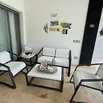Peaceful And Lovely Apartment! Front Beach
