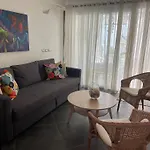 Peaceful And Lovely Apartment! Front Beach