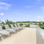 Beacon Hill Hideaway Luxury Condo In Simpson Bay
