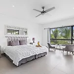 Beacon Hill Hideaway Luxury Condo In Simpson Bay