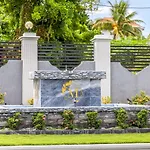La Villa Moderna