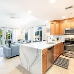 South Bay Beach Club 8 - 2 Bedroom 2 Bathroom Unit