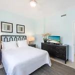 South Bay Beach Club 30 - 3 Bedroom 2 Bathroom Unit