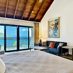Sapphire Beachfront Renovated Villa 1200 Sf! - Free Wi-Fi