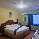 Palm Bay Guest House & Restaurant