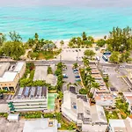 Blue Horizon Hotel