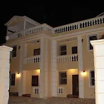 Metro Residences