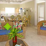 Hibiscus Heights