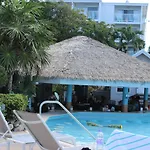#207 Sunset Cove Seven Mile Beach