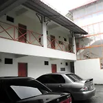Sundeck Suites